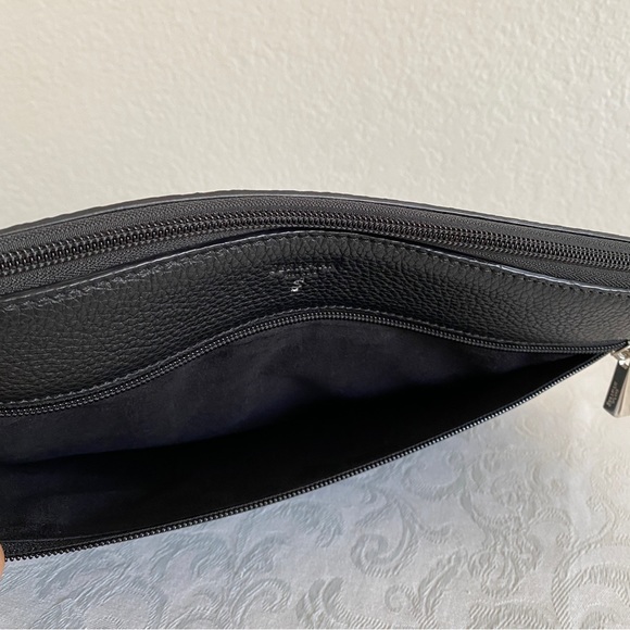 Serapian Leather Document laptop Case - Picture 11 of 12